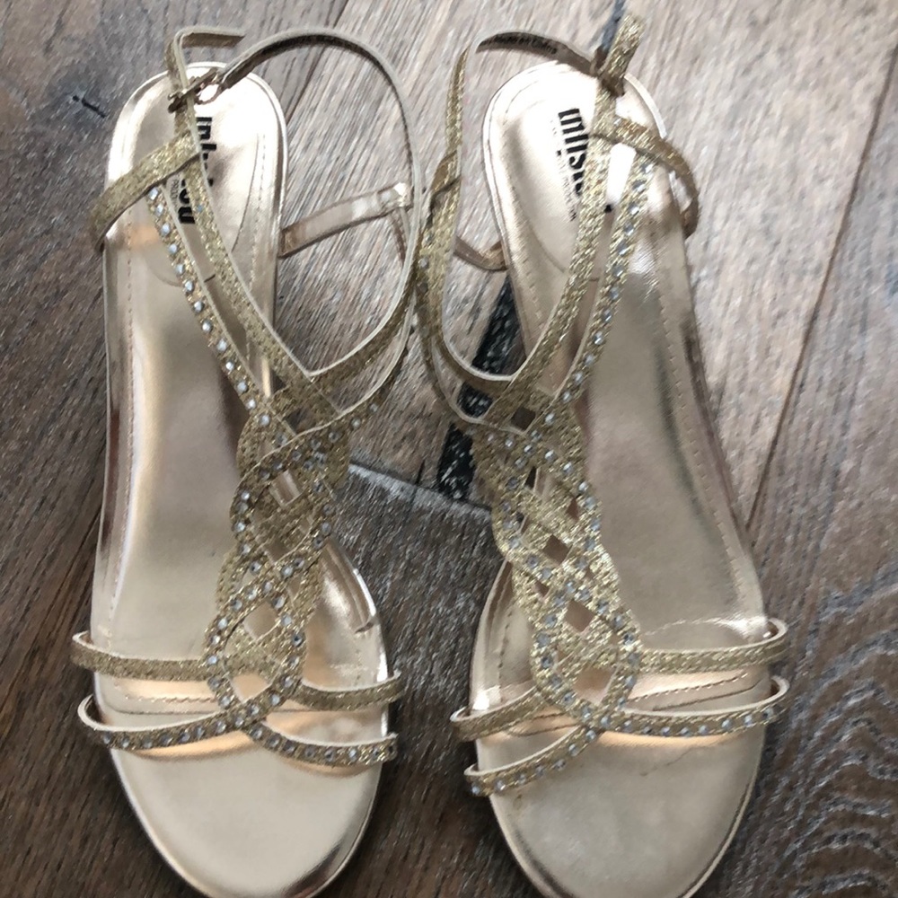 Unlisted by Kenneth Cole Production low heels